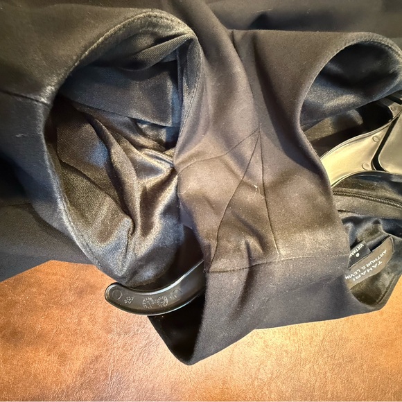 Tahari Arthur S. Levine Black Peplum Sheath Dress – Size 8 - Picture 7 of 8